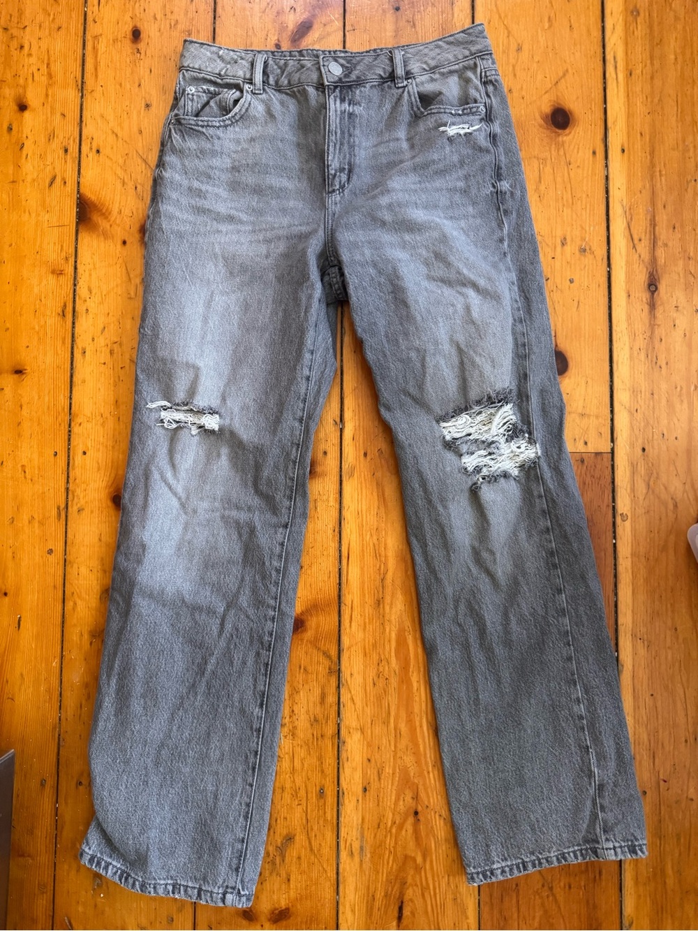 Garage Women's Gray Distressed Straight-Leg Jeans
